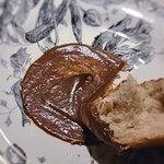 Saucer - ソーセとはお皿のソースをぬぐうという意味だそうです。じっくり仕込まれたソースを余すこと無く食べてもらいたいという思いからのメニューのような気がします。