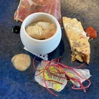 オッティモ・シーフード・ガーデン 新宿店 - 前菜はよくまとまっています