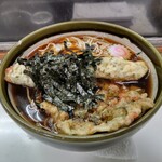 すかや 本店 - かき揚げそば中盛り生玉子＋チクワ天　¥750