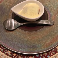 フレンチ割烹 宿 - セップ茸のムース、秋刀魚のコンフィ、サフランのエキューム