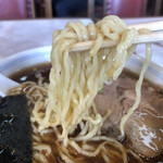 中華料理 来集軒 - 自家製手揉み麺。