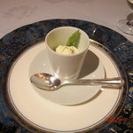 アミューズ　蟹のタルタル・アスパラガスのムース