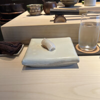鮨m - 