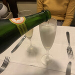 ル・マルカッサン - スパークリングワイン　Cavaはきめ細かい泡です