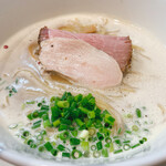 麺家 獅子丸 - 獅子丸白湯らぁ麺