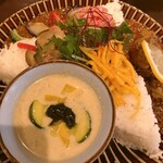 路地裏キッチン ヨネモンカレー - 