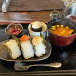 Josuisha - おむすびと珈琲  お味噌汁  お漬物  デザート付き