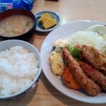 Oshokujidokoro Takagi - ミックスフライ定食650円。