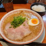 濃厚豚骨らーめん 博多一路 - 