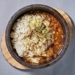 Stone pot beef tendon curry