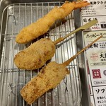 Kushikatsu Tanaka - 名物の串カツ　(串カツ牛、牛ヒレ、上エビ)