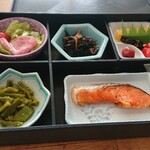 シーサイドホテル - 朝食は8時くらいに