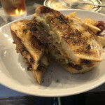 ディグ イン サンドウィッチ - 