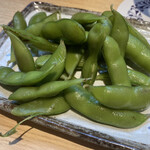 横浜 三河屋 - 茶豆350円、普通の枝豆とは違う濃厚な味わい