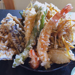 魚久 - こんな天丼、初めて見た～＼(^o^)／