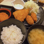 Matsunoya - カキフライ＆アジフライ定食 ＋ コロッケ
