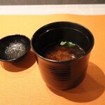 すし大 - 赤出汁