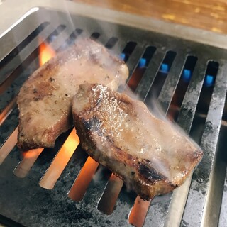 焼肉秦家_1