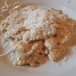 トラットリア イル ピスタッキオ - ブロンテ産ピスタチオとハムのパスタ