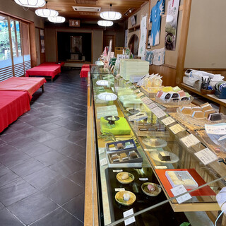 御菓子司 京都 鶴屋 鶴壽庵_2