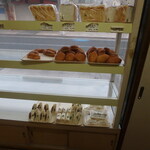 はとやベーカリー - パン売場