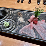 肉割烹 無膳福助 - なにわ黒牛タンの昆布シメ