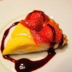 レストラン・セン - マンゴーと苺とヨーグルトのタルと
