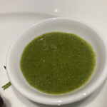 インド宮廷料理 Mashal - タンドール料理は通常このグリーンチャトニをディップしながら喰らいます。ただ、ハッキリ言ってココのタンドール料理はそのままでも美味すぎる。