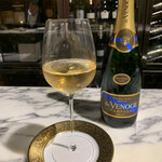 Salon de Champagne Vionys - 