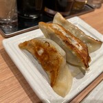 餃子と咖喱ザンギの店 点心札幌 - 焼き餃子