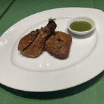 インド宮廷料理 Mashal - タンドリーチキン全景。
      たぶんこの写真では伝わらないだろうけどもー