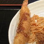 わらく - もらったエビフライ、デカイ！