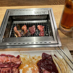 焼肉ライク 新潟駅前店 - ウッカリ、写真を撮り忘れ、焼き網上の皆さん。