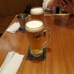 Indosupaisu Ba- Uchuunou Resutoran Chichiru Ando Shishiri - まずは生ビールで乾～杯