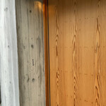 くるますし - 扉の横にこっそりと。