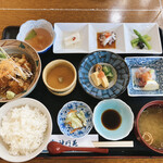 Shinmei En - 星期一，厨师长赠送了冷却茶碗蒸。