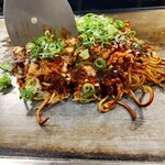 山本まんぼ - 玉子は半熟