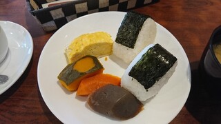 Mitsuwa - 塩おにぎり・だし巻き玉子・煮物
