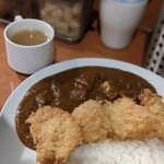 26号くるりんカレー - 煮込みポークカレー(中辛)+サメフライ☆