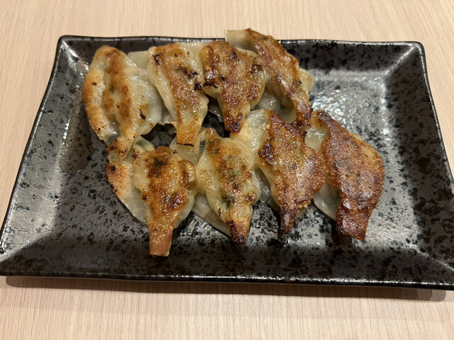 三晃商会 パンテオン 9045 tibisuke 餃子工房ちびすけ 南心斎橋店 - なんば（大阪メトロ）/餃子 | 食べログ