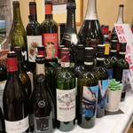 崎陽軒本店 イルサッジオ - ワインがいっぱい。