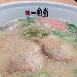 イップウドウ ラーメンエクスプレス - ワサビが半端ない。調子こくとむせます（笑）