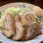 らーめん 陸 - 豚増しらーめん（1,150円）＋味付玉子（100円）