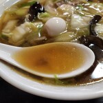 中華料理広東亭 - 醤油スープに餡掛け