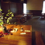 草庵 - 雰囲気の良い店内