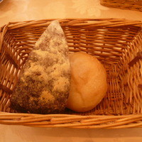 ダン ル シエル - 自家製パン