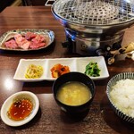 Yakiniku Ninomiya - 