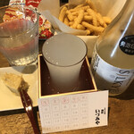 麹町いづみや しろ - 26. カルビーかっぱえびせん、山うにとうふ 熊本 五ツ木、天の戸 SILKY 白麹 特別純米生酒 スパークリングボトル300mL