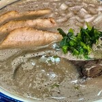 烈志笑魚油 麺香房 三く - 濃厚純煮干しスープ