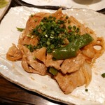 Izakaya Dainingu Himitsukichi - れんこんと豚バラの味噌バター炒め